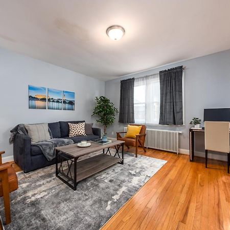 Capitol Hill Apartment With Free Parking Вашингтон Екстериор снимка