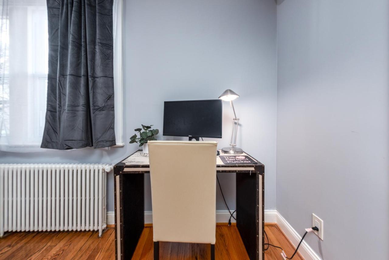 Capitol Hill Apartment With Free Parking Вашингтон Екстериор снимка